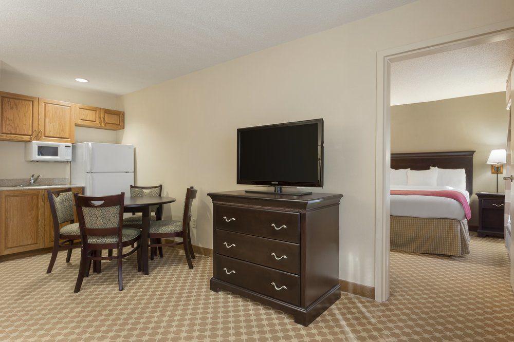 Country Inn & Suites By Radisson, Tuscaloosa, Al ภายนอก รูปภาพ