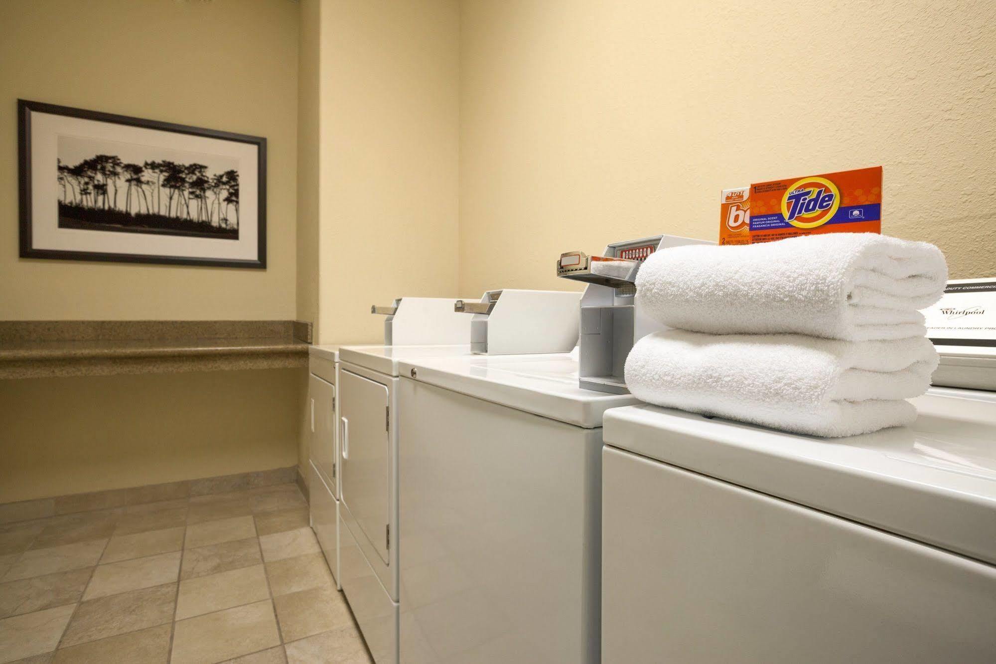 Country Inn & Suites By Radisson, Tuscaloosa, Al ภายนอก รูปภาพ